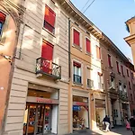 Asinelli Luxury * Bolonia