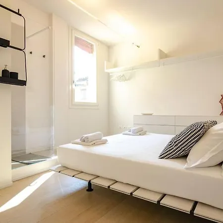 Asinelli Luxury Apartment Bologna