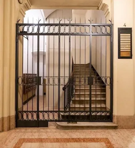 Asinelli Luxury Apartmán